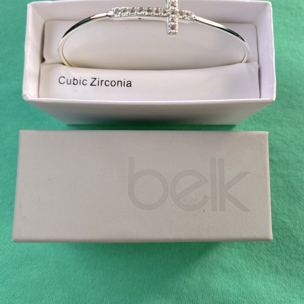 Cross bracelet!